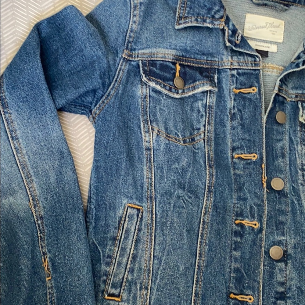 Jean Jacket - Picture 2 of 4